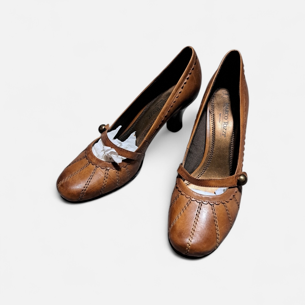 Chic Brown Leather Heels